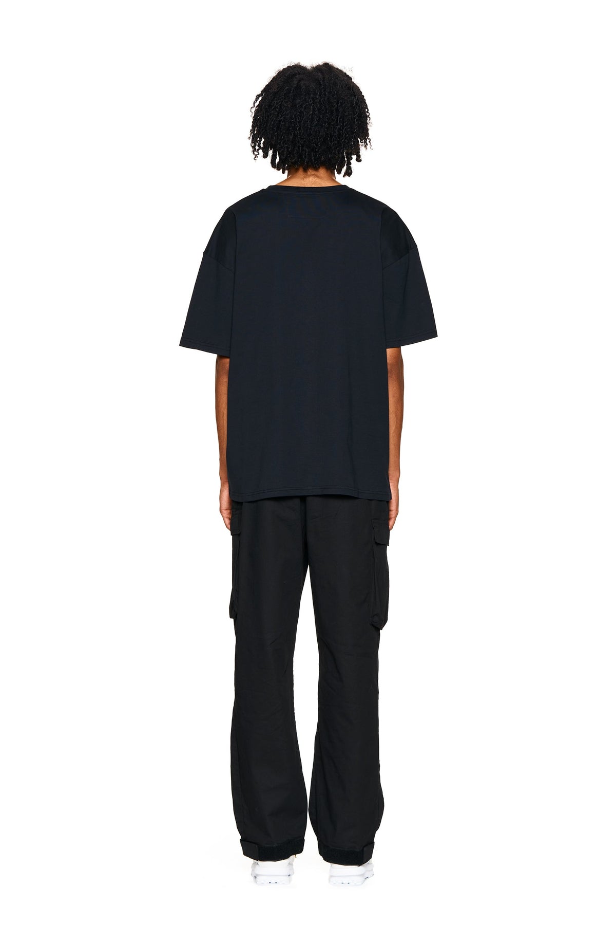 LOVE HURTS T-SHIRT BLACK
